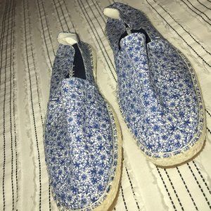 Chubbies - Flower Shoes - Size 10